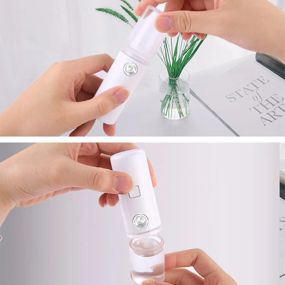 • Carga USB, tamaño mini y ligero, fácil y cómodo de llevar o usar. • Capacidad de agua para una reposición de 30 ml de agua constante, más conveniente de usar. • Reposición de agua completa, se puede usar en la cara, las manos, el cuerpo, el cabello, etc, reduciendo la sensibilidad de la piel. • Puede reponer eficazmente la piel seca y ajustar el equilibrio de agua y aceite de la piel, haciendo que tu cara luzca brillante y con buena complexión. • Adopta tecnología de nanoatomización, atomiza el líquido en partículas moleculares pequeñas de tamaño nano, que pueden penetrar directamente en la capa profunda, logrando una mejor absorción. • Multifunción: Nano facial puede penetrar eficazmente en la piel, decolorar líneas finas, elimina las células de la piel muerta del aceite de suciedad; piel refrescante, hidratante profundamente Anti-seco • La niebla refrescante también es ideal para el cuerpo y el cabello, se puede rociar en el cabello para revivir las olas. • Tecnología Avanzada de atomización en aerosol Nano-tecnología con una capacidad de reposición de agua súper potente. • Atomización de 1,25 a 1,5 ml/s y 60 puede entrar rápidamente en la capa base a través rápidamente • Buena humectación y refrescante reposición de 45 s de agua profunda, mini Dispositivo de niebla fría facial utiliza nanotecnología cambios ultrasónicos de las moléculas de agua por la niebla de aerosol de iones, la piel se absorbe más fácilmente sin goteo. Especificaciones: • Capacidad de la batería: 550 mAh • Cantidad de atomización: 1,25-1,45 ml / min • Material: Chip de atomización, circuito integrado • Condiciones de uso: cargando y añadiendo líquido • Capacidad del agua: 30 ml • Atomizado partículas: 0.3 • Tiempo de carga: 2-3 horas • Color: blanco • Modo de carga: cable USB • Tamaño del producto: 3,5 x 3,5 x 10 CM • Peso: aproximadamente 56g Que incluye el paquete: • 1 Nano Rociador Portátil Recargable • 1 Cable USB • 1 Instructivo