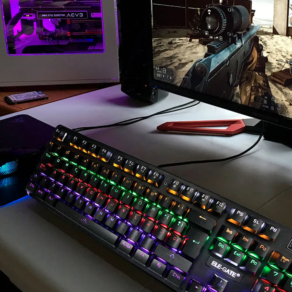 Teclado Usb Gaming Mecánico Metal Rgb Luz Alambrico Español