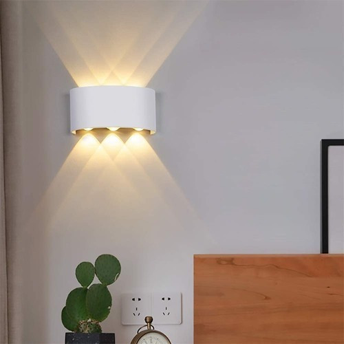 Lámpara De Pared Led Impermeable De 8w Uso Exterior/interior - ELE