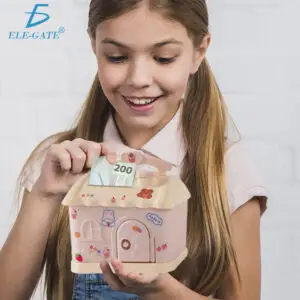 Alcancía Kawaii Con Llave Monedas Billetes Casita
