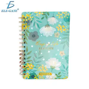 Cuaderno con espiral y portada floral