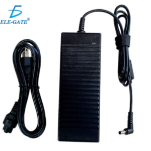 Cargador Compatible para Laptop Toshiba Entrada de Punta Negra 5.5x2.5mm 19V 120W