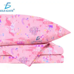 Juego de Sábanas Coquete de 4 Piezas  que Incluyen una Sábana Cajonera, una Sábana  y Dos Fundas de Almohada