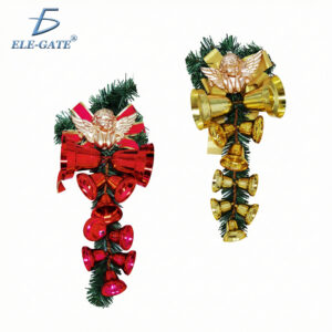 Decoración Navideña de Campanas Jingle Bell con Ángel Dorado y Follaje de Pino