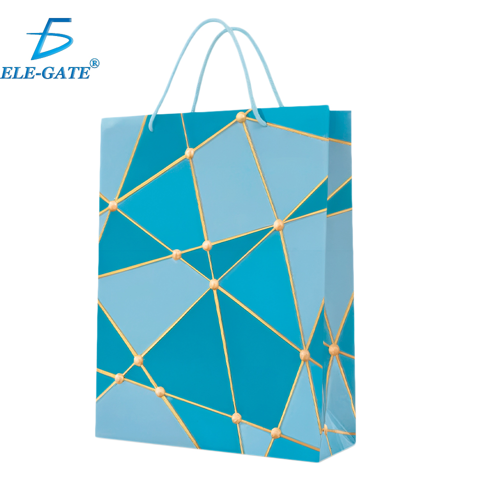 Paquete de 12 Bolsas de Regalo con Asa Resistente – Diseños Modernos y Colores Vibrantes - Image 5