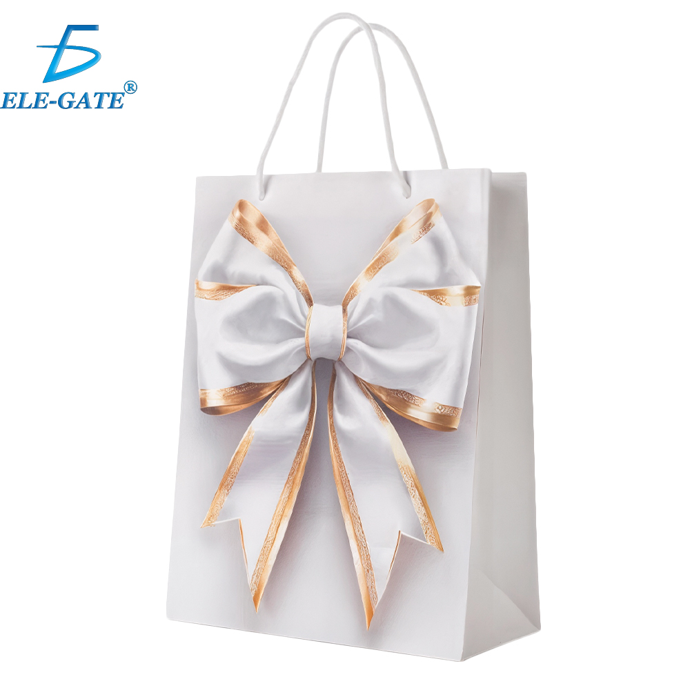 Paquete de 12 Bolsas de Regalo con Asa Resistente – Diseños Modernos y Colores Vibrantes - Image 4