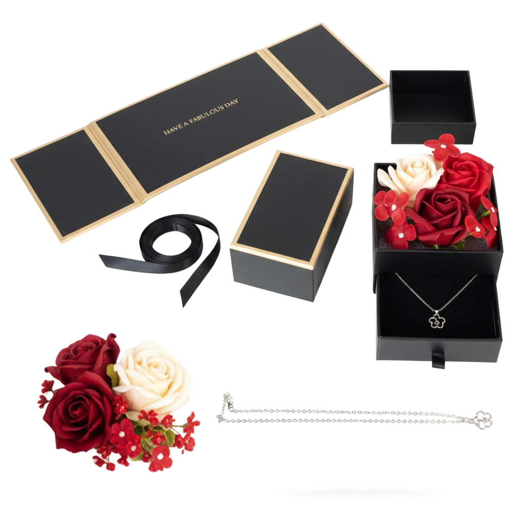 Alajero en Forma de Caja de Regalo con Rosas y Cadena Platinada - Image 4