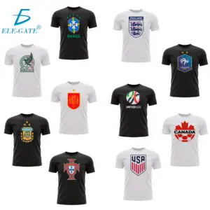Playera de Licra Blanco y Negro con Estampado Mundialista ⚽